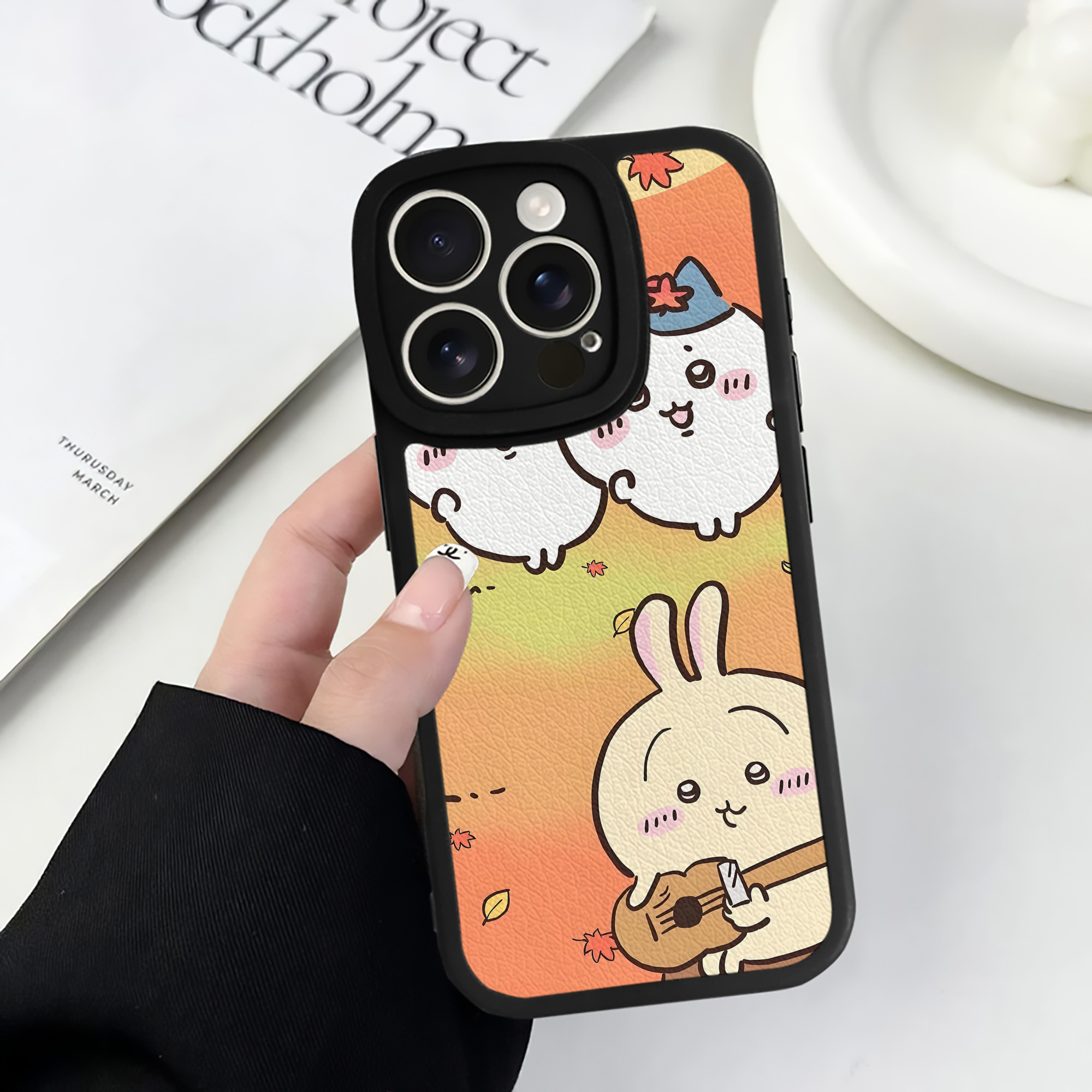 （画像用） ちいかわ Chii-kawa 【iPhone 16シリーズ対応】シリコンスマホケース（レザー調） 材質：シリコン